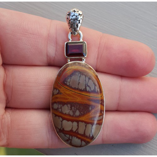 Zilveren hanger met ovale Noreena Jaspis en Granaat