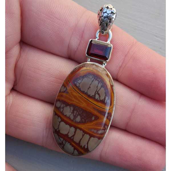 Silver pendant with oval Noreena Jasper and Garnet