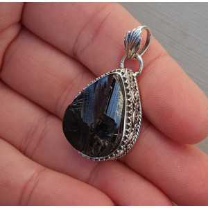 Silver pendant with Shungiet put in the edited setting
