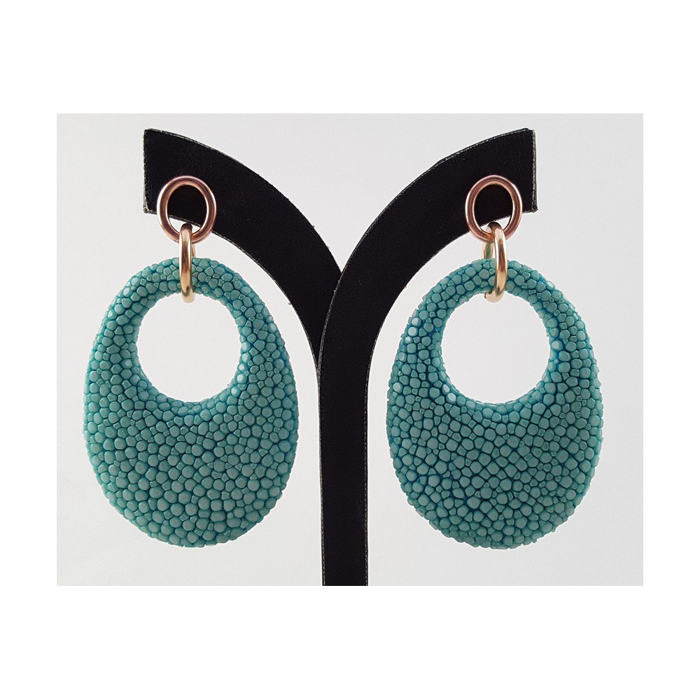 Oorbellen met ovale hanger van Turkoois blauw Roggenleer