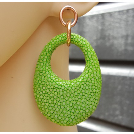 Oorbellen met ovale hanger van appeltjes groen Roggenleer