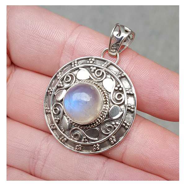Silver pendant round Moonstone in the edited setting