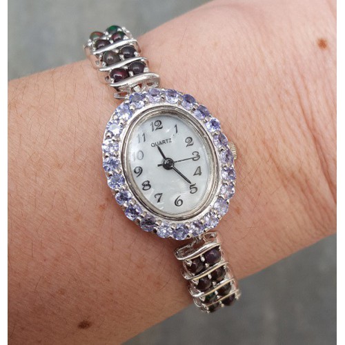 Zilveren horloge met Tanzaniet en zwarte Ethiopische Opalen