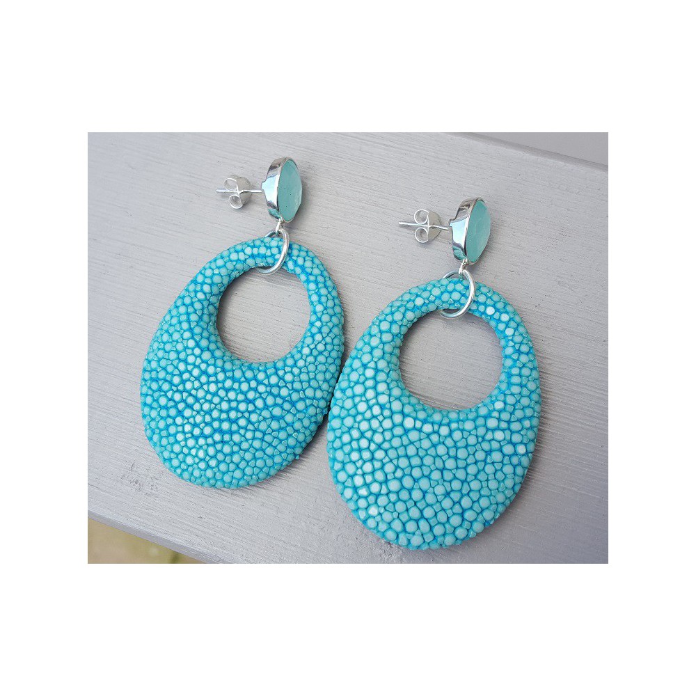 Oorbellen aqua Chalcedoon en ovale hanger Turkoois blauw Roggenleer