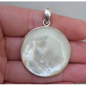 Silver pendant with mother-of-Pearl, and TO sign