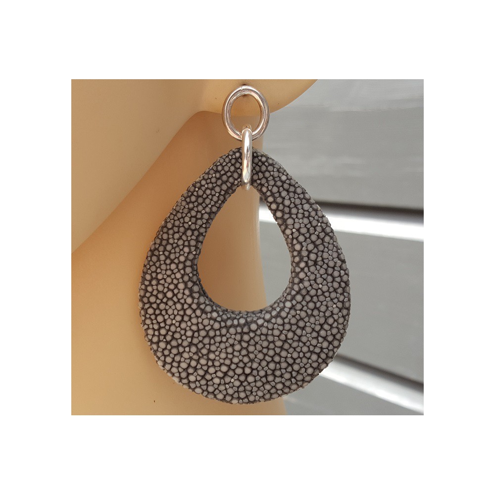 Oorbellen met druppel van grijs Roggenleer