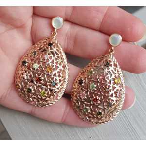 Rosé gold earrings set with mother of Pearl and Tourmaline