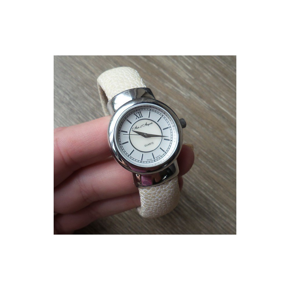 Zilveren horloge / armband van crème Roggenleer