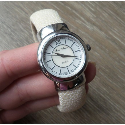Zilveren horloge / armband van crème Roggenleer