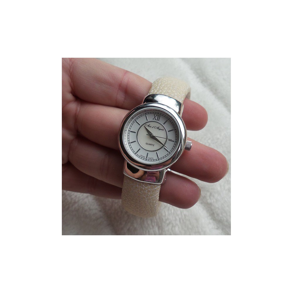 Zilveren horloge / armband van crème Roggenleer