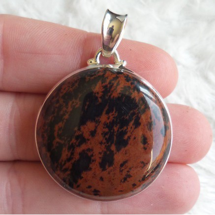 Zilveren hanger gezet met ronde mahonie Obsidiaan 