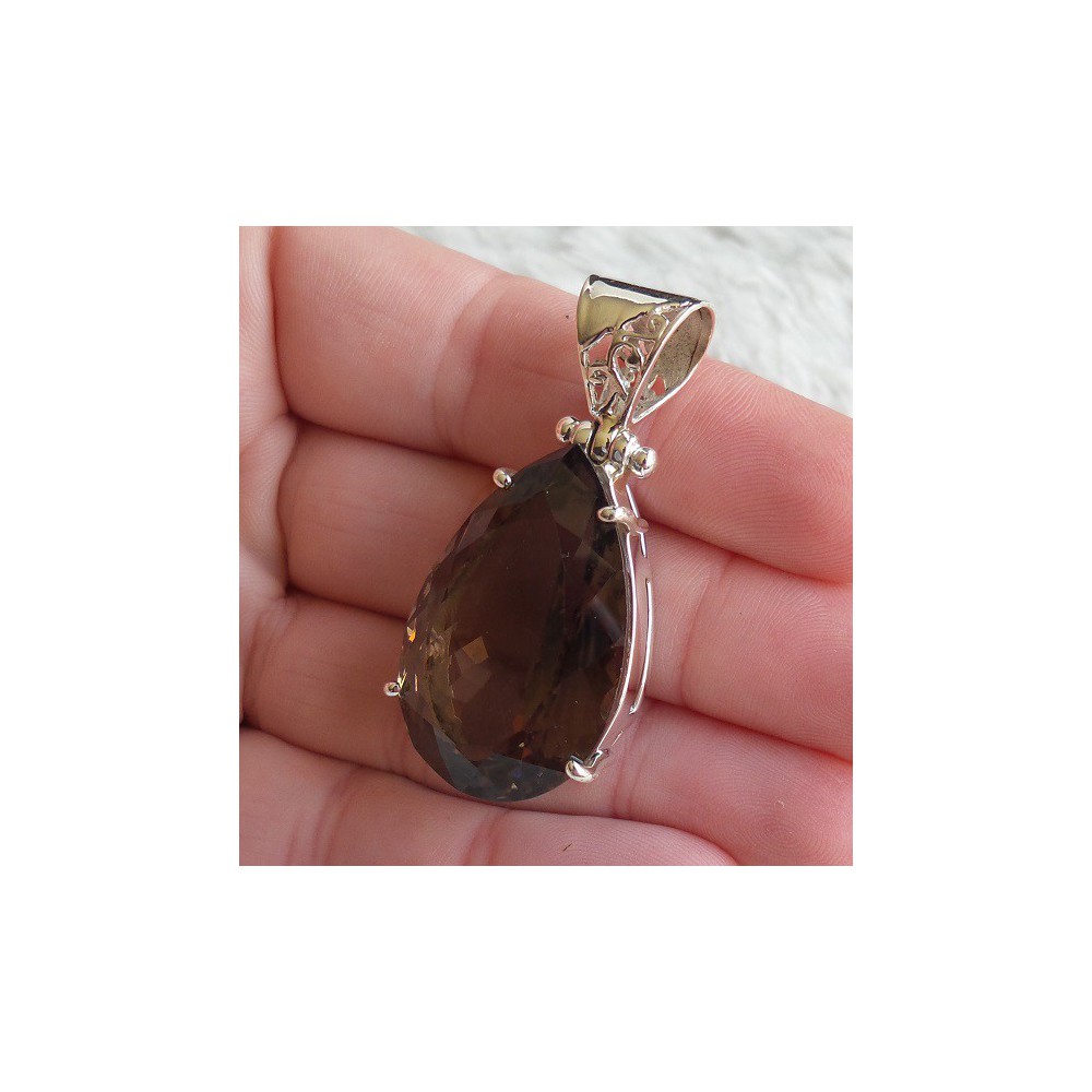 Zilveren hanger gezet met facet druppelvorm Smokey Topaas 